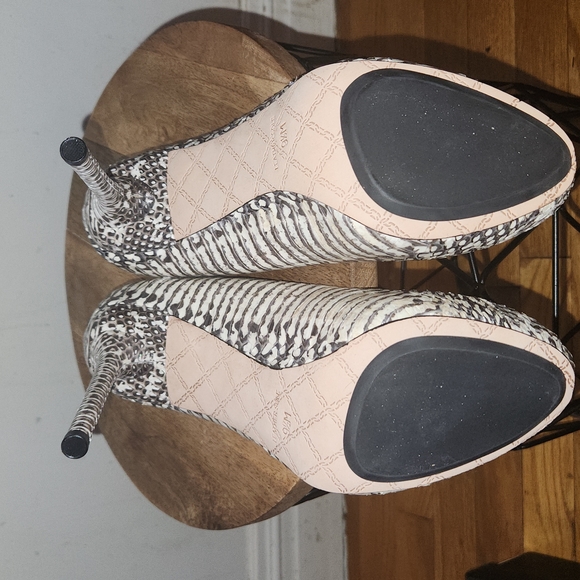 L.A.M.B Platform Pumps - Picture 3 of 5